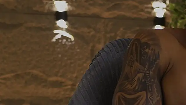 Logan Varela online show from January 5, 5:27 pm