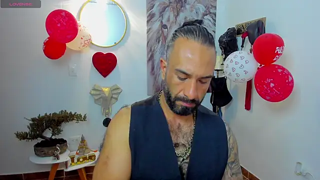 Snapshot of mr_maik chatting on February 17, 10:51 am mr maik online show from February 17, 10:51 am