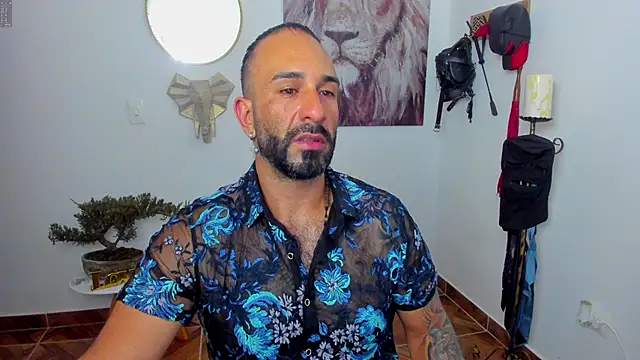 Snapshot of mr_maik chatting on January 21, 9:39 am mr maik online show from January 21, 9:39 am