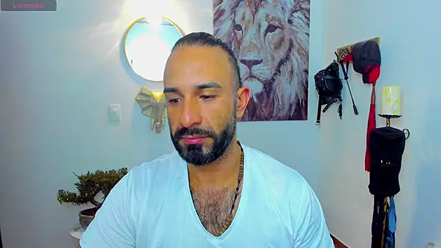 Snapshot of mr_maik chatting on January 25, 9:47 am mr maik online show from January 25, 9:47 am