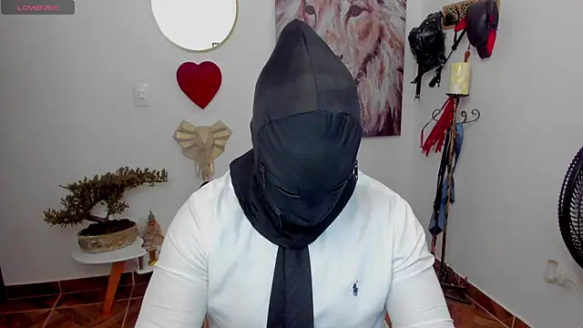 Snapshot of mr_maik chatting on February 27, 11:52 am mr maik online show from February 27, 11:52 am