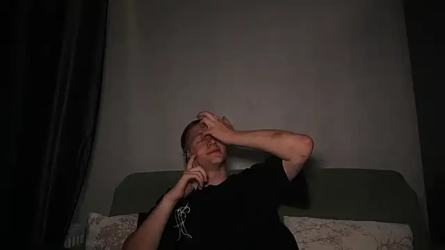 Snapshot of dustyn_fox chatting on September 15, 4:19 pm dustyn fox online show from September 15, 4:19 pm