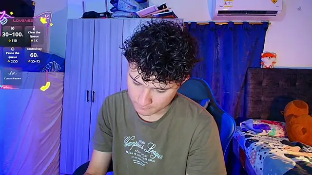 Nathan Bluee online show from February 11, 5:18 pm