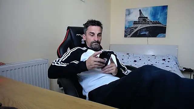 amydamarw online show from April 28, 5:12 am