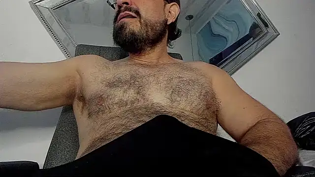 Snapshot of SbasTone_Muscle chatting on October 13, 1:06 pm SbasTone Muscle online show from October 13, 1:06 pm