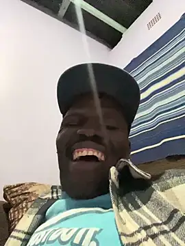 Snapshot of BringBackLostLover chatting on October 9, 9:31 pm BringBackLostLover online show from October 9, 9:31 pm