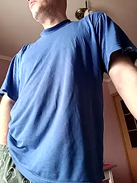 Pineapple04 online show from April 11, 6:42 am