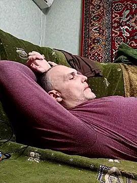 Pineapple04 online show from January 9, 8:14 pm