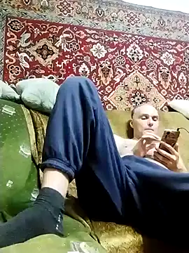 Snapshot of Pineapple04 chatting on January 3, 4:16 pm Pineapple04 online show from January 3, 4:16 pm