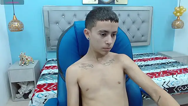 Xavii18 online show from February 20, 1:19 pm