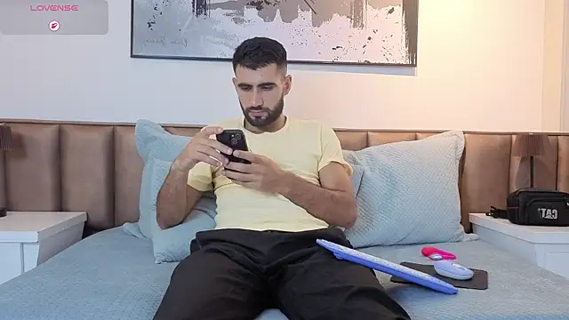 Ethan  Walker online show from April 20, 7:16 pm