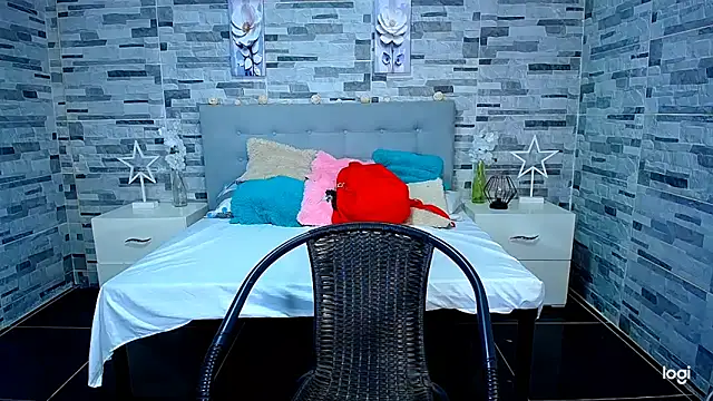 Snapshot of ADAM_HOT chatting on October 3, 9:42 pm ADAM HOT online show from October 3, 9:42 pm