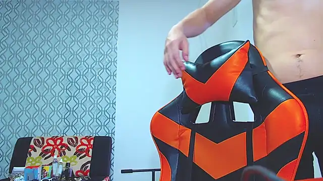 ADAM HOT online show from April 21, 10:38 pm