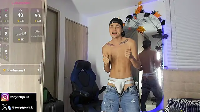 soyander03  online show from October 24, 9:44 am