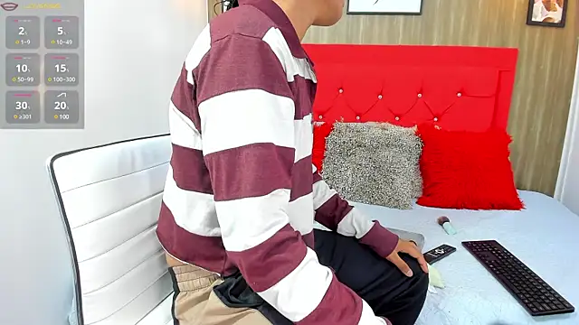 axel ps online show from March 12, 8:31 pm