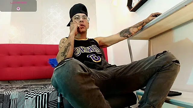 Andrey u92 online show from October 25, 3:52 am