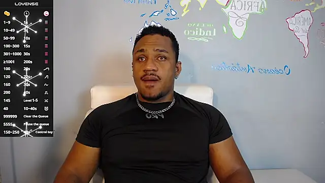 Snapshot of JhonBlacke chatting on January 29, 1:07 pm JhonBlacke online show from January 29, 1:07 pm