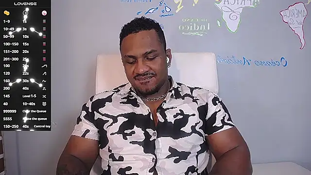 Snapshot of JhonBlacke chatting on February 18, 8:15 pm JhonBlacke online show from February 18, 8:15 pm