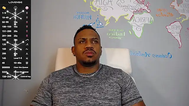 Snapshot of JhonBlacke chatting on February 14, 1:18 pm JhonBlacke online show from February 14, 1:18 pm