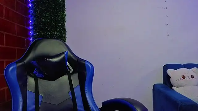 Demitryo online show from April 23, 11:51 pm