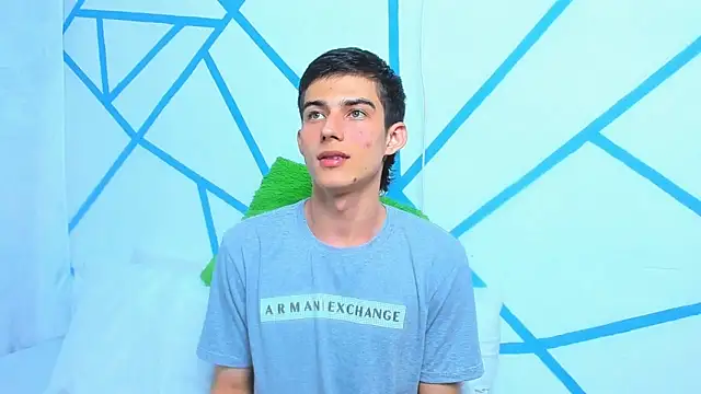 Snapshot of liam_scott77 chatting on December 7, 4:14 pm liam scott77 online show from December 7, 4:14 pm