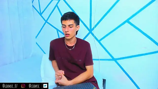 Snapshot of liam_scott77 chatting on October 8, 9:08 pm liam scott77 online show from October 8, 9:08 pm