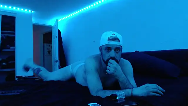 KaiCruzNYC online show from January 4, 7:44 pm