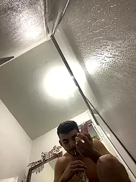 kevinsito1 online show from January 8, 1:44 am