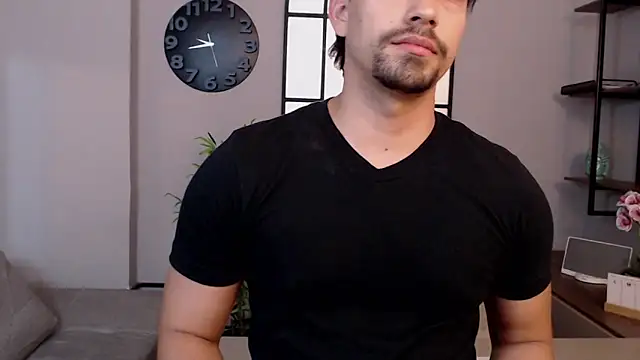 Snapshot of Ian_Daviz chatting on February 20, 8:03 pm Ian Daviz online show from February 20, 8:03 pm