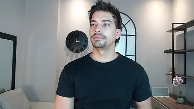 Snapshot of Ian_Daviz chatting on March 8, 8:02 pm Ian Daviz online show from March 8, 8:02 pm