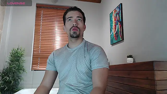 Snapshot of Ian_Daviz chatting on December 23, 6:27 pm Ian Daviz online show from December 23, 6:27 pm