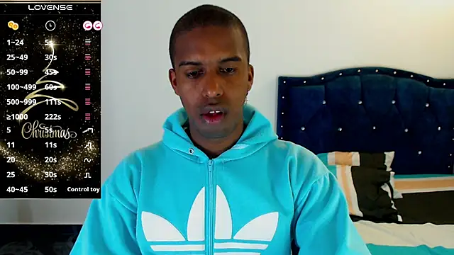 Snapshot of mrjhon26 chatting on December 8, 1:46 am mrjhon26 online show from December 8, 1:46 am