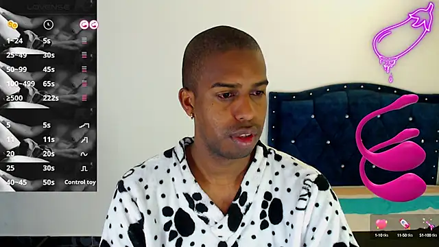 Snapshot of mrjhon26 chatting on January 12, 11:28 am mrjhon26 online show from January 12, 11:28 am
