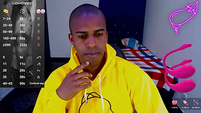 Snapshot of mrjhon26 chatting on January 23, 10:01 am mrjhon26 online show from January 23, 10:01 am