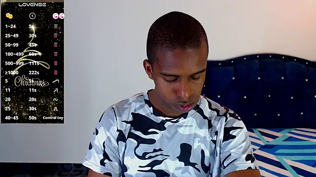Snapshot of mrjhon26 chatting on December 9, 12:34 am mrjhon26 online show from December 9, 12:34 am