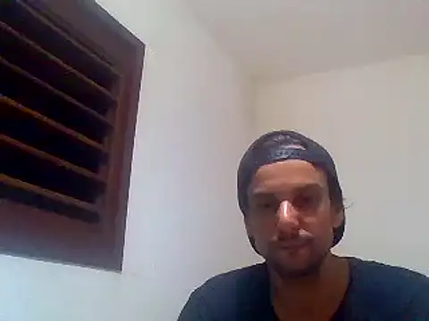 couplemilk online show from December 14, 5:18 am