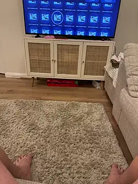 Snapshot of daddybear100 chatting on February 21, 9:22 pm daddybear100 online show from February 21, 9:22 pm