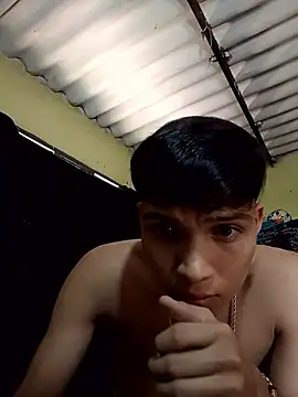 Brallitan225 online show from November 12, 5:40 pm