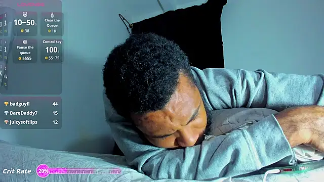 KaelMoreau online show from October 5, 6:28 am