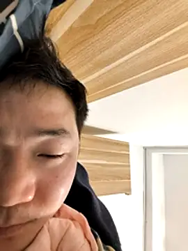 WY123151 online show from February 10, 4:12 pm