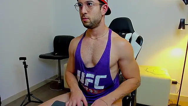 dafboy1 online show from November 23, 5:13 pm