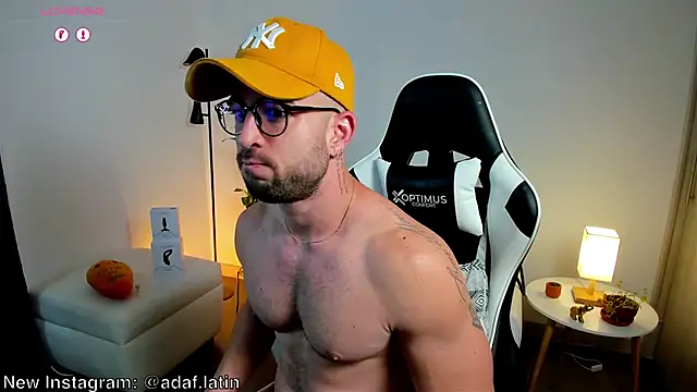 dafboy1 online show from April 22, 10:31 am