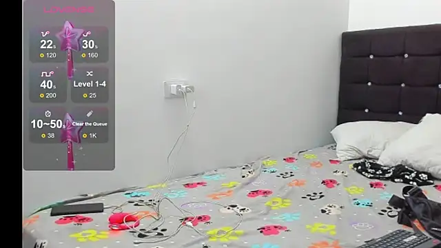 Alexander and Xiao online show from December 4, 10:28 pm