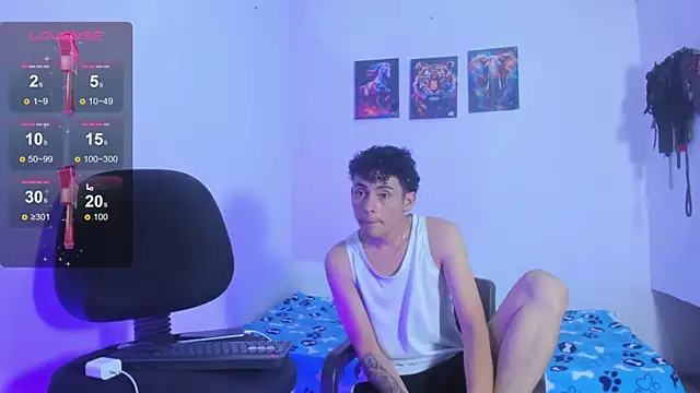 Alexander and Xiao online show from June 23, 3:37 pm