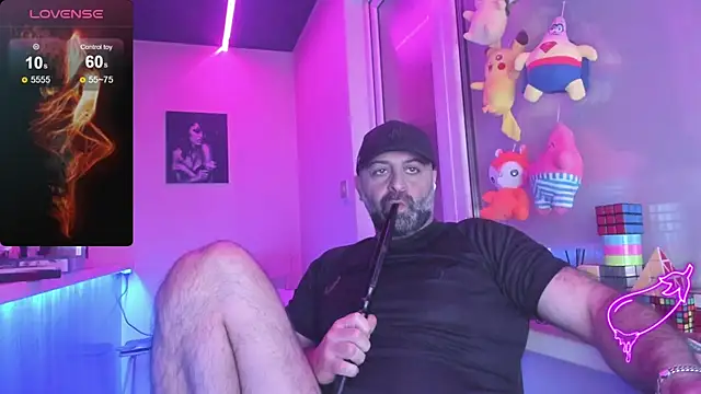Snapshot of MAGABEAR077 chatting on February 4, 8:49 pm MAGABEAR077 online show from February 4, 8:49 pm