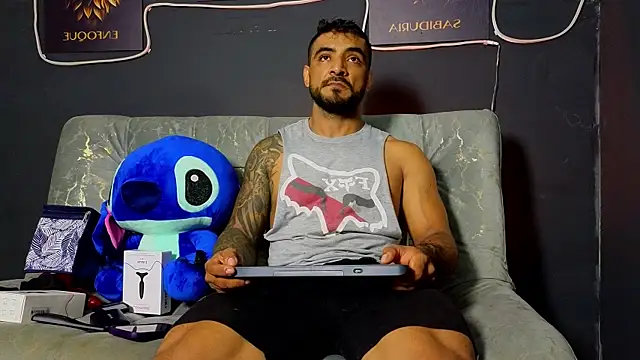 ERIC HARRISON online show from November 25, 10:01 pm