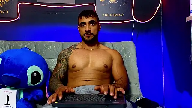 ERIC HARRISON online show from January 6, 2:15 am