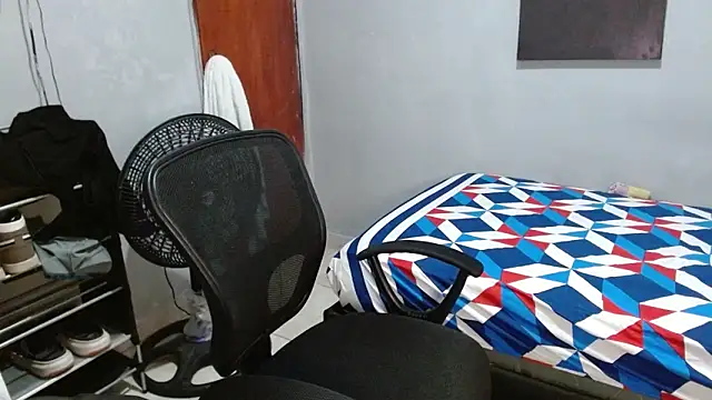 Lovebeng  online show from April 23, 8:22 pm