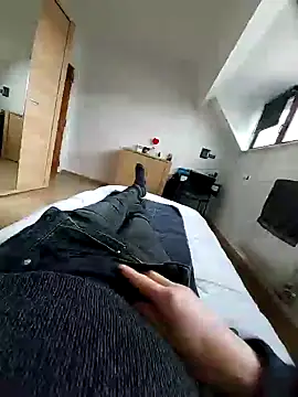 pascalino100 online show from January 1, 1:05 pm