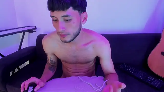 Henrikk senn online show from November 16, 12:24 am